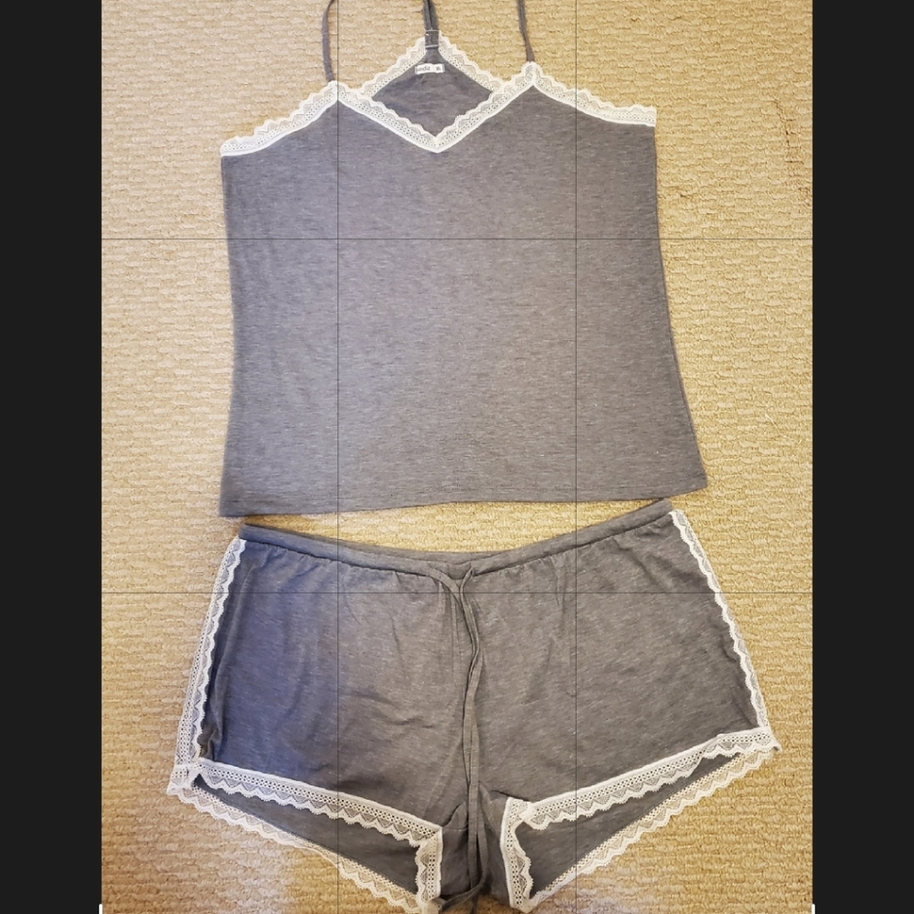 Pajama sets - Picture 3 of 8